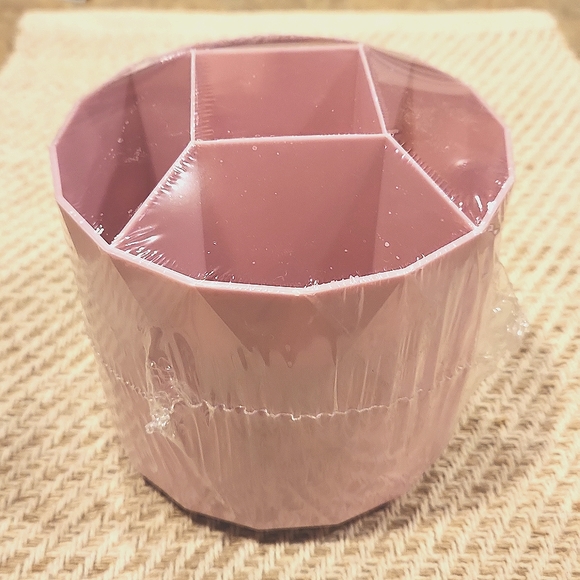 Rotating brush holder - Picture 3 of 6